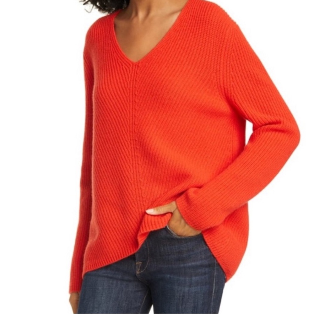 Signature V-Neck 100% Cashmere Fiery Red Sweater NWT